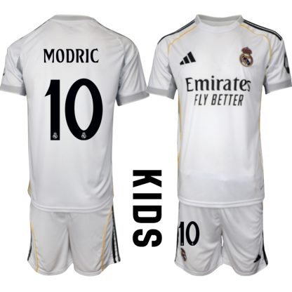 Köp Barn Real Madrid Hemmatröja 2025/26 Luka Modric #10 Fotbollssats Kortärmad (+ Shorts)