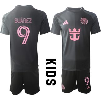 Köpa Fotbollströjor För Barn Inter Miami CF Bortatröja 2025/26 Luis Suárez 9 Fotbollssats Kortärmad (+ Shorts)