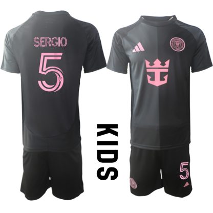Köpa Fotbollströjor För Barn Inter Miami CF Bortatröja 2025/26 Sergio Busquets 5 Fotbollssats Kortärmad (+ Shorts)
