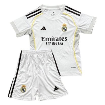 Köp Barn Fotbollströjor Real Madrid Hemmatröja 2025/26 Fotbollssats Kortärmad (+ Shorts)