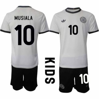 Köp Tyskland Barn Hemmatröja 2025/26 Jamal Musiala 10 Fotbollsställ Kortärmad (+ Korta byxor) – Tysklands 125-årsjubileumskit