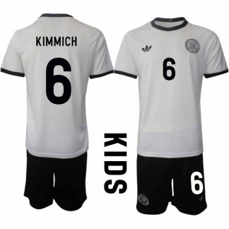 Köp Tyskland Barn Hemmatröja 2025/26 Joshua Kimmich 6 Fotbollsställ Kortärmad (+ Korta byxor) – Tysklands 125-årsjubileumskit