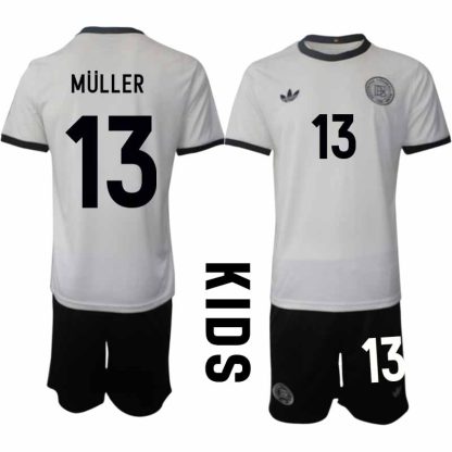 Köp Tyskland Barn Hemmatröja 2025/26 Thomas Müller 13 Fotbollsställ Kortärmad (+ Korta byxor) – Tysklands 125-årsjubileumskit
