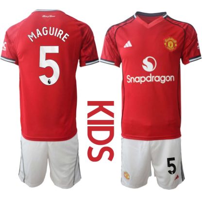 Manchester United Hemmaställ Barn 2025/26 – Harry Maguire 5 – Kortärmad Fotbollströja + Shorts