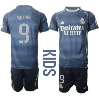 Real Madrid Bortaställ Barn 2025/26 – Kylian Mbappé 9 – Kortärmad Fotbollströja + Shorts