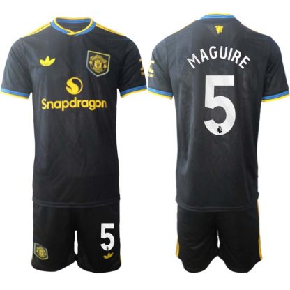 Manchester United Tredjeställ Herr 2025/26 Harry Maguire #5 Kortärmad Fotbollströja + Shorts
