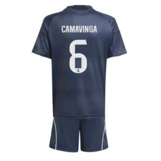 Real Madrid Barn Bortaställ 2025/26 Eduardo Camavinga 6 Kortärmad Tröja + Shorts