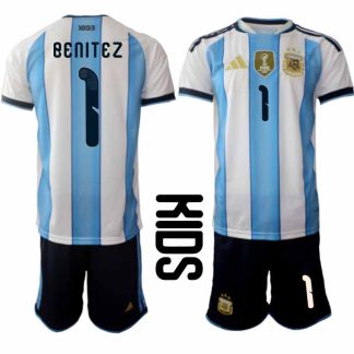 Argentina 2026 VM Hemmaställ Barn Walter Benítez #1 Kortärmad Fotbollströja + Shorts