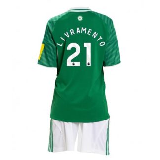 Newcastle United 2025/26 Bortatröja Barn Set – Tino Livramento #21 Kortärmad Fotbollströja med Shorts