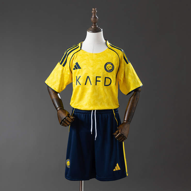 Al-Nassr 2025/26 Hemmatröja Barn Fotbollströja med Shorts