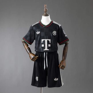 Bayern München 2025/26 Tredjetröja Barn Fotbollströja med Shorts