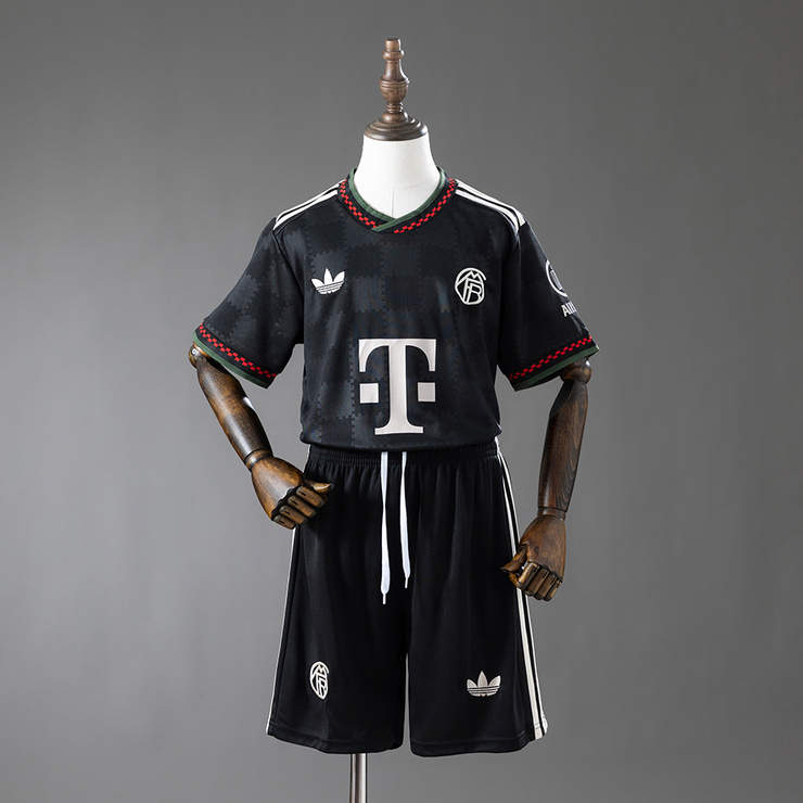 Bayern München 2025/26 Tredjetröja Barn Fotbollströja med Shorts