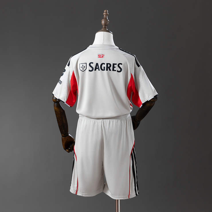 Benfica 2025/26 Bortaställ Barn Fotbollströja med Shorts