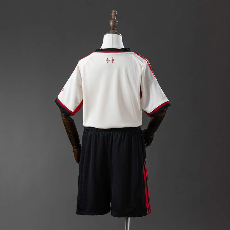 Liverpool FC 2025/26 Bortaställ Barn Fotbollströja med Shorts