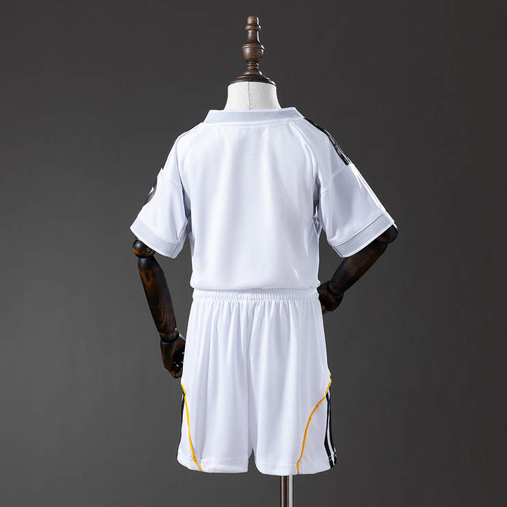 Real Madrid 2025/26 Hemmatröja Barn Fotbollströja med Shorts