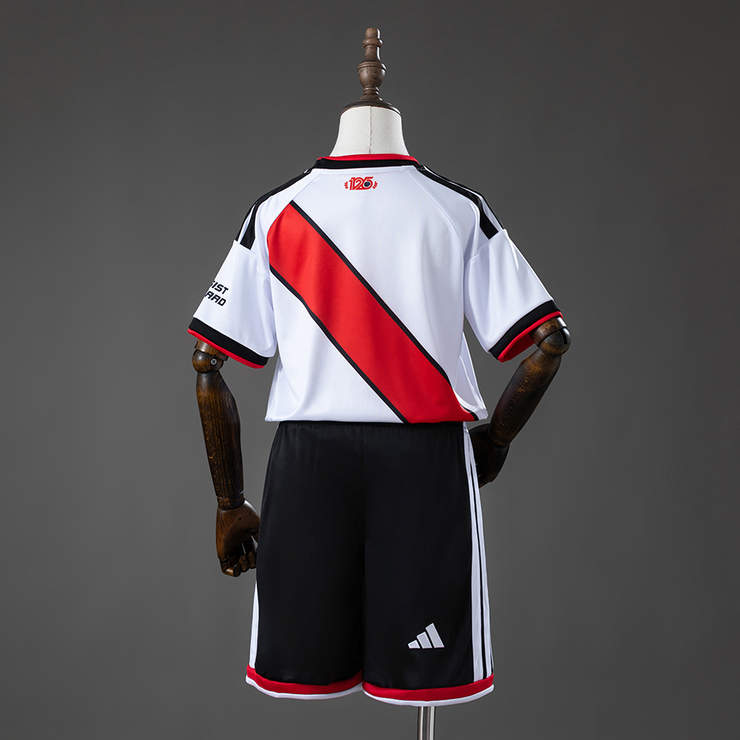 River Plate 2026/27 Hemmatröja Barn Fotbollsställ med Shorts