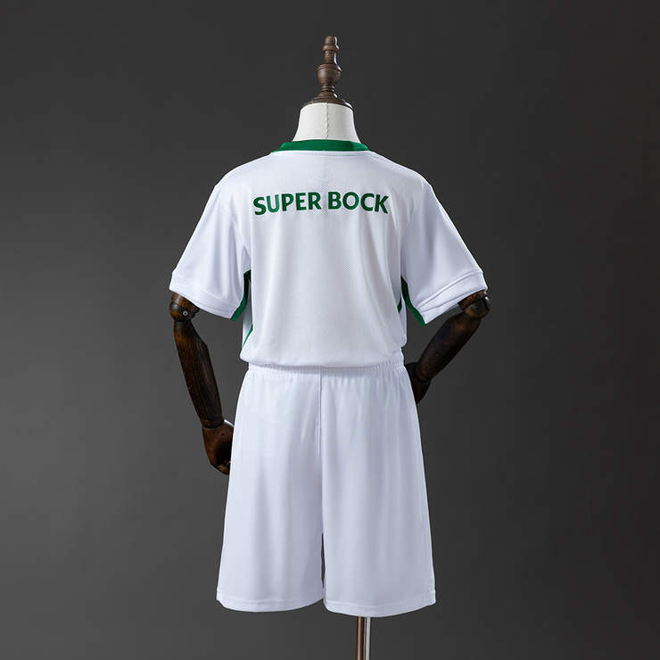 Sporting CP 2025/26 Fjärdeställ Barn Fotbollströja med Shorts