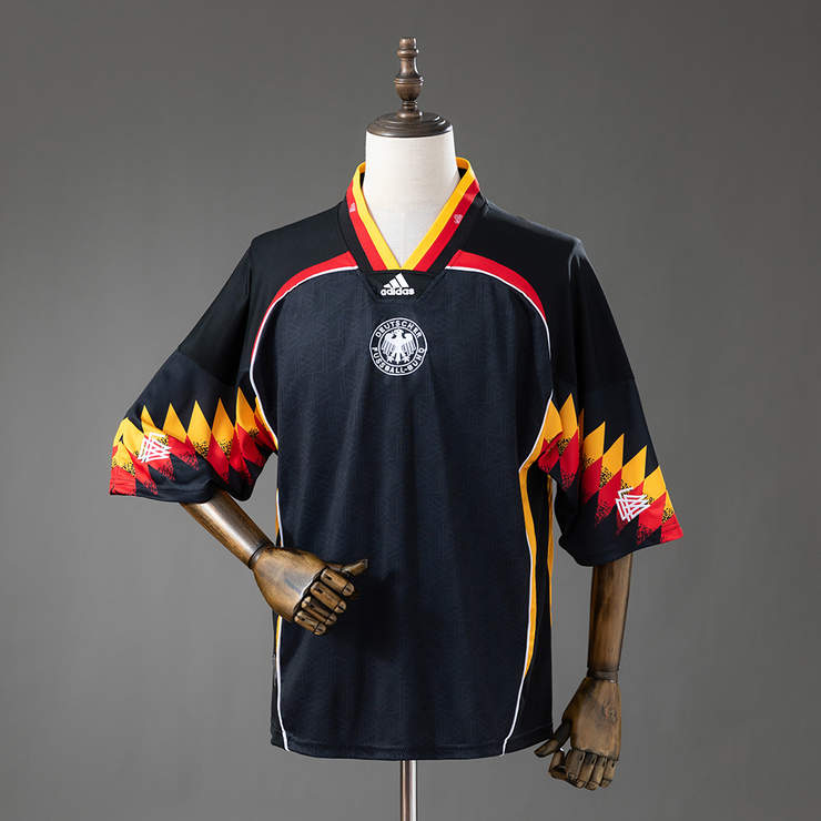 Tyskland Bring Back Remixed Retro Kortärmad Fotbollströja Herr