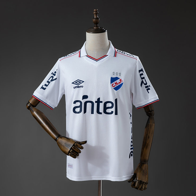 Club Nacional 2026/27 Hemmatröja Herr Fotbollströja