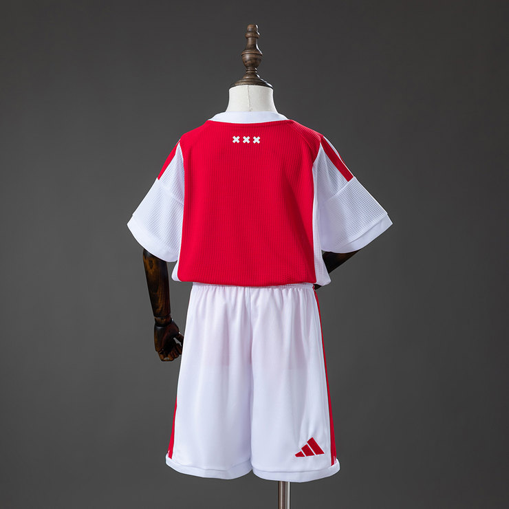 Ajax 2026/27 Hemmatröja Barn Fotbollsställ med Shorts