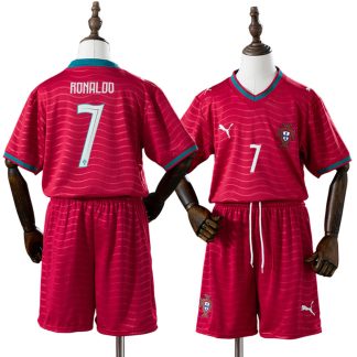 Cristiano Ronaldo 7 Portugal VM 2026 Hemmaställ Barn Röd Fotbollsställ med Shorts
