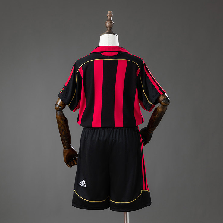 AC Milan 2006/07 Retro Hemmaställ Barn Röd och Svart med Shorts