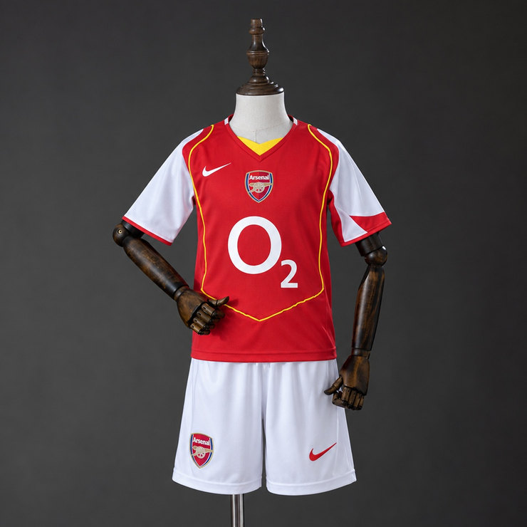 Arsenal 2004/05 Retro Hemmaställ Barn Röd och Vit med Shorts