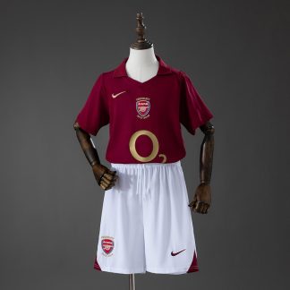 Arsenal 2005/06 Retro Hemmaställ Barn Mörkröd med Shorts