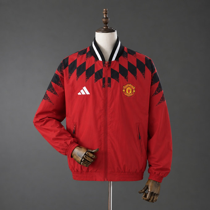 Manchester United 2026/27 Stadium Trackjacka Herr Röd
