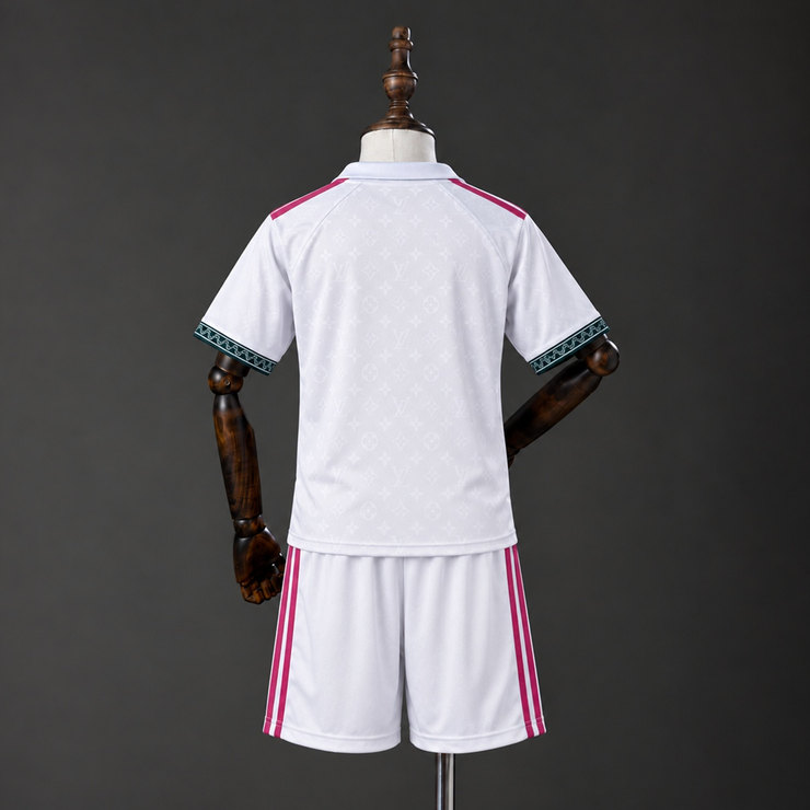 Real Madrid 2026/27 Co-branded Fotbollsställ Barn Vit med Shorts